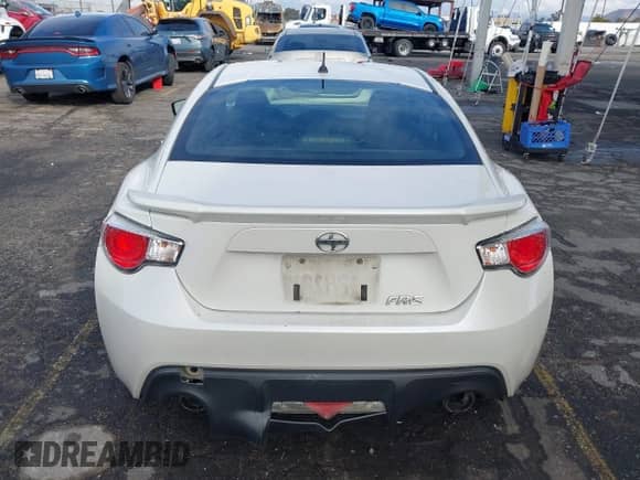 2014 Scion FR-S z VIN JF1ZNAA13E9701999, wystawiony jako IAAI lot #43442477 z przebiegiem 150 402 mil mil oraz . Historia ofert i sprzedaży dostępna na DreamBid. Obrazek 16.