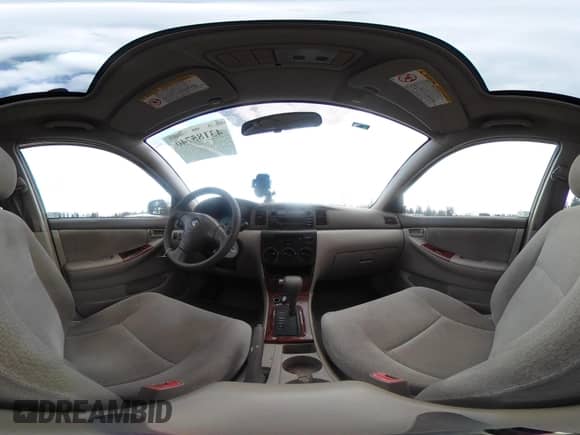 2004 Toyota Corolla CE z VIN 1NXBR38E14Z295801, wystawiony jako IAAI lot #43185740 z przebiegiem 114 951 mil mil oraz . Historia ofert i sprzedaży dostępna na DreamBid. Obrazek 18.