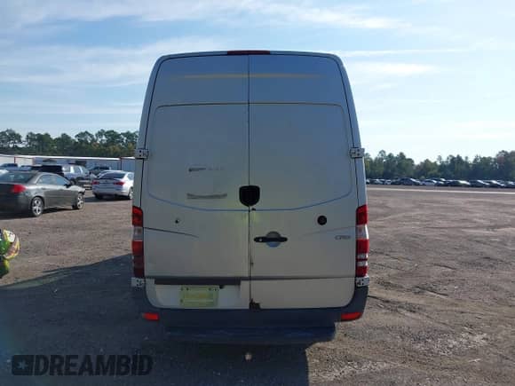 2008 Dodge Sprinter with VIN WD0PE845685276743, listed as a IAAI auction lot 43519605 with 245,843 mi miles and . Bid and sale history available at DreamBid. Image 15.