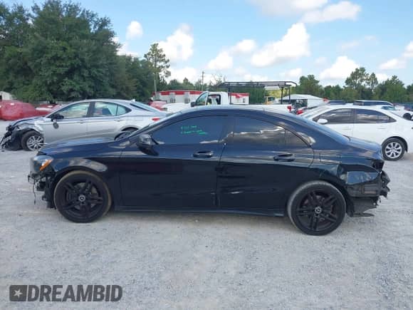 2018 Mercedes-Benz CLA 250 с VIN WDDSJ4EB1JN558313, выставлен на аукционе IAAI как лот 43287013 с пробегом 117 469 миль миль и . История ставок и продаж доступна на DreamBid. Изображение 15.