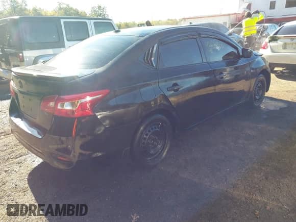 2017 Nissan Sentra SR with VIN 3N1AB7AP2HY376934, listed as a IAAI auction lot 43409657 with 107,874 mi miles and . Bid and sale history available at DreamBid. Image 4.