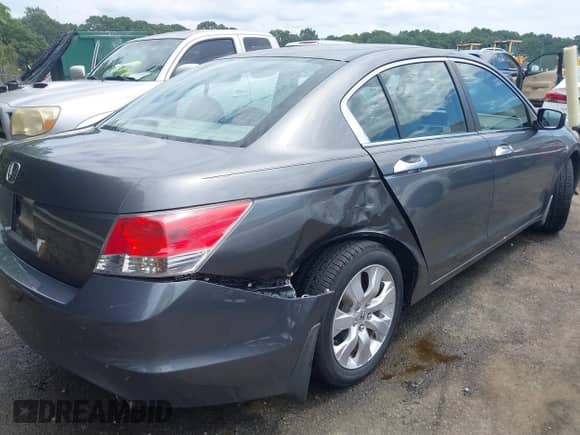 2008 Honda Accord EX с VIN 1HGCP36728A076812, выставлен на аукционе IAAI как лот 42866488 с пробегом 113 765 миль миль и . История ставок и продаж доступна на DreamBid. Изображение 6.