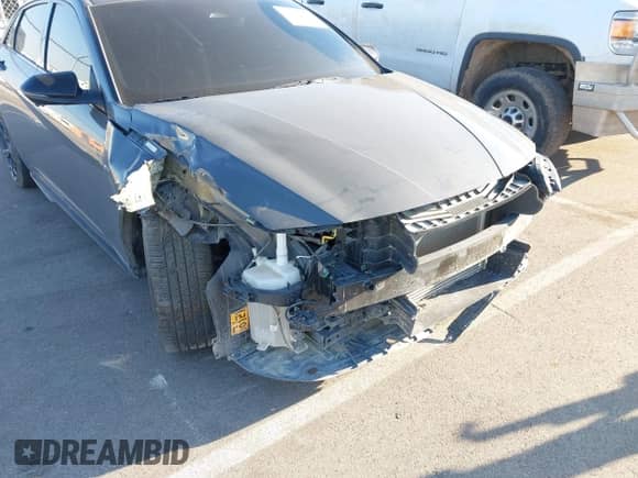 2024 Hyundai Elantra N Line z VIN KMHLR4DF6RU816477, wystawiony jako IAAI lot #43299505 z przebiegiem 15 258 mil mil oraz . Historia ofert i sprzedaży dostępna na DreamBid. Obrazek 6.