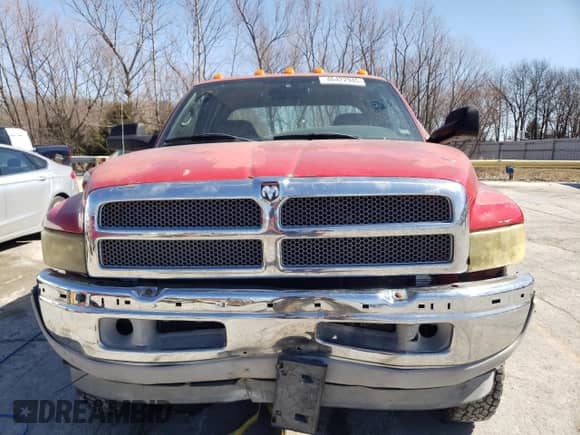 2002 Dodge 3500 z VIN 3B7MF33652M205850, wystawiony jako Copart lot #46422945 z przebiegiem 220 734 mil mil oraz Szkoda całkowita • Salvage title. Historia ofert i sprzedaży dostępna na DreamBid. Obrazek 5.