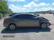 2019 Toyota Corolla L с VIN 5YFBURHE2KP949205, выставлен на аукционе IAAI как лот 43017015 с пробегом 92 125 миль миль и . История ставок и продаж доступна на DreamBid. Изображение 14.