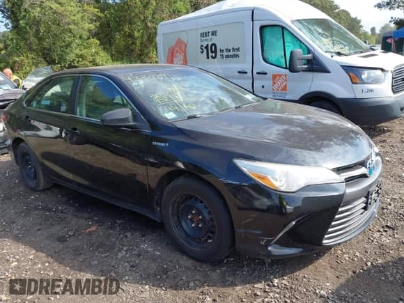 2016 Toyota Camry LE z VIN 4T1BD1FK7GU188333, wystawiony jako IAAI lot #43300091 z przebiegiem 305 952 mil mil oraz . Historia ofert i sprzedaży dostępna na DreamBid. Obrazek 1.