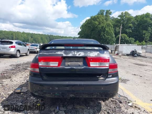 2004 Honda Accord EX z VIN 1HGCM66844A080227, wystawiony jako IAAI lot #42780914 z przebiegiem 195 729 mil mil oraz . Historia ofert i sprzedaży dostępna na DreamBid. Obrazek 16.