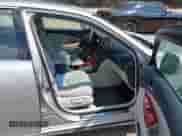 2007 Lexus ES 330 с VIN JTHBJ46G472138266, выставлен на аукционе IAAI как лот 43274831 с пробегом 171 861 миль миль и . История ставок и продаж доступна на DreamBid. Изображение 5.