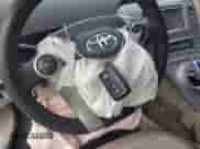 2015 Toyota Prius Four z VIN JTDKN3DU7F1917285, wystawiony jako IAAI lot #42536395 z przebiegiem 265 498 mil mil oraz . Historia ofert i sprzedaży dostępna na DreamBid. Obrazek 11.