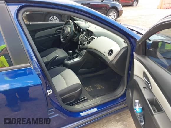 2013 Chevrolet Cruze LS with VIN 1G1PB5SH3D7167144, listed as a IAAI auction lot 42088497 with 215,322 mi miles and . Bid and sale history available at DreamBid. Image 5.