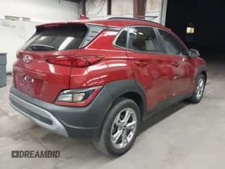 2023 Hyundai Kona SEL z VIN KM8K32AB4PU061958, wystawiony jako IAAI lot #43459903 z przebiegiem 16 868 mil mil oraz . Historia ofert i sprzedaży dostępna na DreamBid. Obrazek 4.