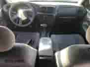 2009 Chevrolet TrailBlazer 1LT с VIN 1GNDT33S992104549, выставлен на аукционе Copart как лот 43459454 с пробегом 143 764 миль миль и Списание • Salvage title. История ставок и продаж доступна на DreamBid. Изображение 8.