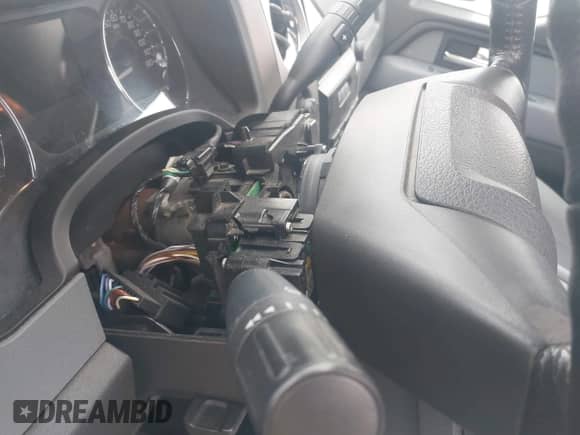 2012 Ford F-150 Lariat with VIN 1FTFW1ET0CFA04956, listed as a IAAI auction lot 43538520 with 271,064 mi miles and . Bid and sale history available at DreamBid. Image 6.