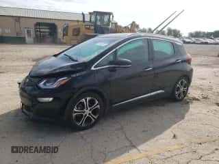2020 Chevrolet Bolt EV Premier z VIN 1G1FZ6S09L4121096, wystawiony jako Copart lot #70947473 z przebiegiem 20 242 mil mil oraz . Historia ofert i sprzedaży dostępna na DreamBid. Obrazek 1.