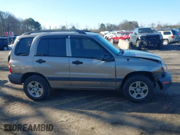 2003 Chevrolet Tracker с VIN 2CNBJ13C236928160, выставлен на аукционе IAAI как лот 41976835 с пробегом 73 708 миль миль и . История ставок и продаж доступна на DreamBid. Изображение 13.