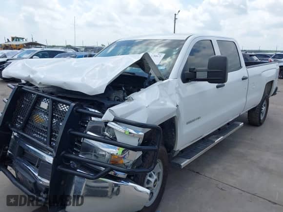 2015 Chevrolet Silverado 2500HD Work Truck z VIN 1GC1KUEG2FF175111, wystawiony jako IAAI lot #42463097 z przebiegiem 245 542 mil mil oraz . Historia ofert i sprzedaży dostępna na DreamBid. Obrazek 2.