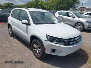 2017 Volkswagen Tiguan S with VIN WVGAV7AX8HK024424, listed as a IAAI auction lot 43054783 with 77,050 mi miles and . Bid and sale history available at DreamBid. Image 1.