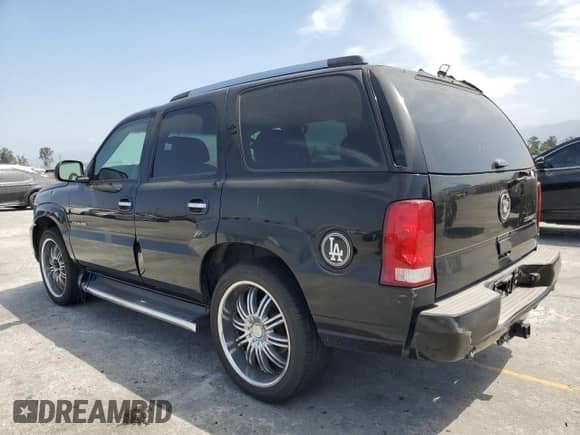 2006 Cadillac Escalade с VIN 1GYEC63N26R114412, выставлен на аукционе Copart как лот 62191165 с пробегом 188 041 миль миль и Списание • Salvage title. История ставок и продаж доступна на DreamBid. Изображение 2.