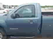 2012 GMC Sierra 1500 Work Truck z VIN 1GTN1TEX2CZ222596, wystawiony jako IAAI lot #42155318 z przebiegiem 143 439 mil mil oraz . Historia ofert i sprzedaży dostępna na DreamBid. Obrazek 14.