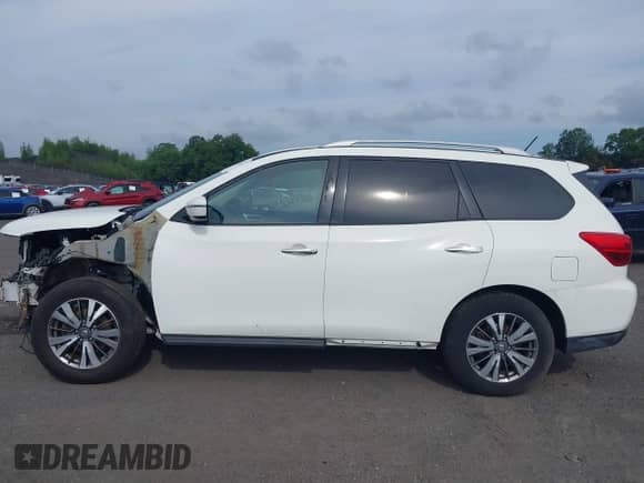 2017 Nissan Pathfinder SV with VIN 5N1DR2MM6HC623919, listed as a IAAI auction lot 42713558 with 50,221 mi miles and . Bid and sale history available at DreamBid. Image 14.