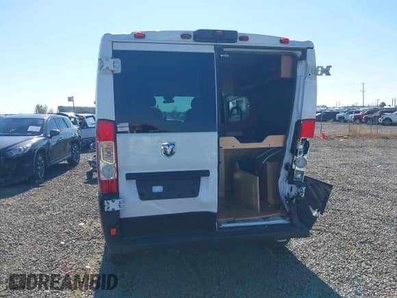 2019 Ram ProMaster Cargo с VIN 3C6TRVAG9KE519884, выставлен на аукционе IAAI как лот 43227203 с пробегом 48 552 миль миль и . История ставок и продаж доступна на DreamBid. Изображение 17.