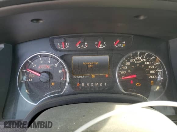 2013 Ford F-150 XL z VIN 1FTFW1ET6DFC91110, wystawiony jako Copart lot #85163285 z przebiegiem 201 991 mil mil oraz Czysty tytuł • Clean title. Historia ofert i sprzedaży dostępna na DreamBid. Obrazek 9.