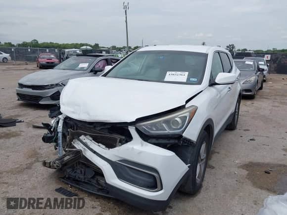 2018 Hyundai Santa Fe 2.4L с VIN 5NMZT3LB5JH065442, выставлен на аукционе IAAI как лот 43032364 с пробегом 138 919 миль миль и . История ставок и продаж доступна на DreamBid. Изображение 2.