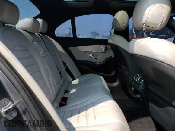 2018 Mercedes-Benz C 43 AMG с VIN 55SWF6EB0JU250796, выставлен на аукционе Copart как лот 67102275 с пробегом 101 670 миль миль и Списание • Salvage title. История ставок и продаж доступна на DreamBid. Изображение 10.