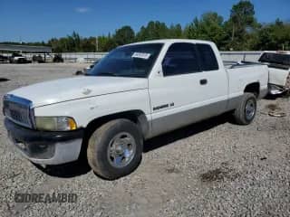 2001 Dodge 1500 with VIN 3B7HC13Y31G790215, listed as a Copart auction lot 84557515 with 248,937 mi miles and Salvage title. Bid and sale history available at DreamBid. Image 1.