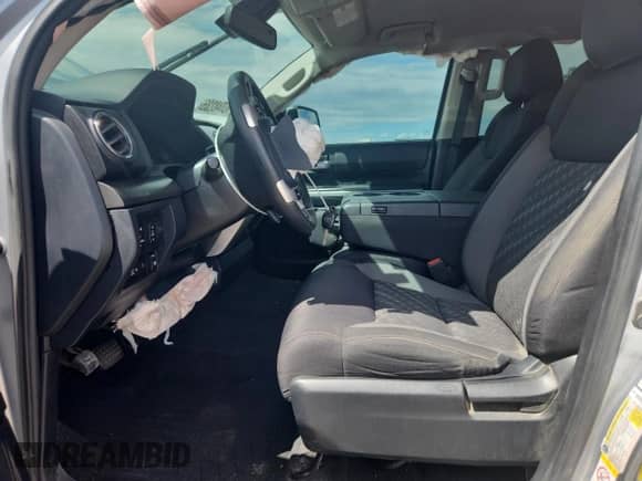 2019 Toyota Tundra SR5 с VIN 5TFDY5F19KX803083, выставлен на аукционе Copart как лот 70748285 с пробегом Не указан миль и Списание • Salvage title. История ставок и продаж доступна на DreamBid. Изображение 7.