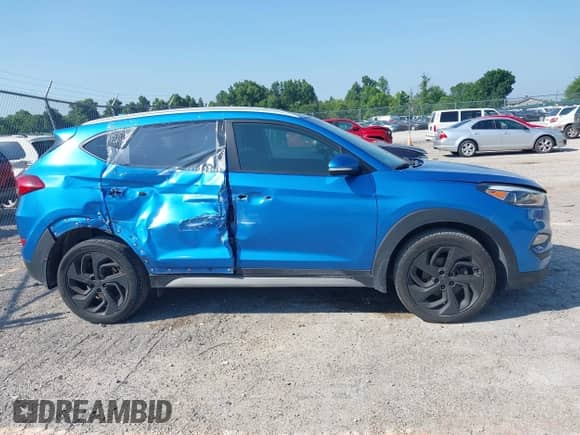 2018 Hyundai Tucson Sport z VIN KM8J3CAL1JU723786, wystawiony jako IAAI lot #42555495 z przebiegiem 145 454 mil mil oraz . Historia ofert i sprzedaży dostępna na DreamBid. Obrazek 14.