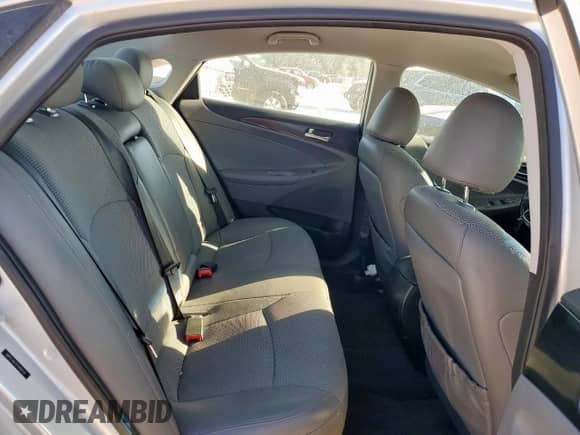 2014 Hyundai Sonata SE с VIN 5NPEC4ACXEH889154, выставлен на аукционе Copart как лот 85861475 с пробегом 160 330 миль миль и Списание • Salvage title. История ставок и продаж доступна на DreamBid. Изображение 10.