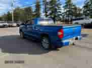 2016 Toyota Tundra Limited z VIN 5TFBY5F1XGX569793, wystawiony jako Copart lot #85945475 z przebiegiem 161 154 mil mil oraz Czysty tytuł • Clean title. Historia ofert i sprzedaży dostępna na DreamBid. Obrazek 4.