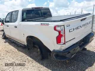 2021 Chevrolet Silverado 1500 LT Trail Boss с VIN 1GCPYFED2MZ136847, выставлен на аукционе IAAI как лот 42607603 с пробегом 89 535 миль миль и . История ставок и продаж доступна на DreamBid. Изображение 3.