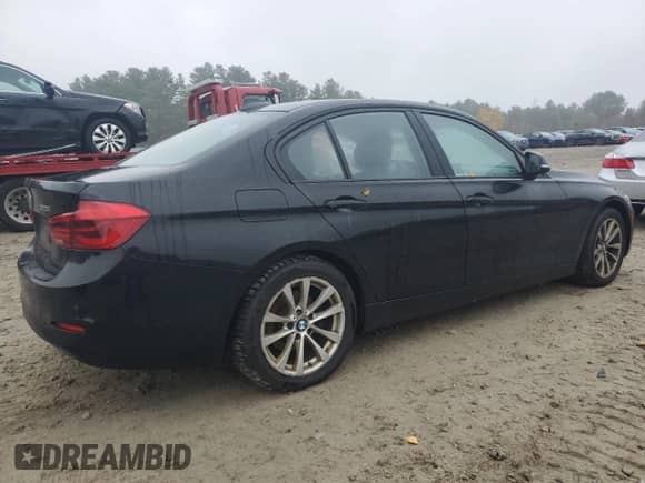 2016 BMW 3 Series 320i xDrive z VIN WBA8E5G54GNU21359, wystawiony jako Copart lot #90828525 z przebiegiem 152 230 mil mil oraz Czysty tytuł • Clean title. Historia ofert i sprzedaży dostępna na DreamBid. Obrazek 3.