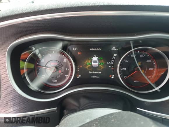 2015 Dodge Charger SXT with VIN 2C3CDXJG6FH863853, listed as a Copart auction lot 72098675 with 117,178 mi miles and Salvage title. Bid and sale history available at DreamBid. Image 9.