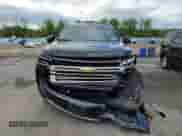2023 Chevrolet Tahoe High Country с VIN 1GNSKTKL0PR322033, выставлен на аукционе Copart как лот 55501225 с пробегом Не указан миль и Списание • Salvage title. История ставок и продаж доступна на DreamBid. Изображение 5.