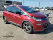 2017 Chevrolet Bolt EV Premier z VIN 1G1FX6S02H4150260, wystawiony jako Copart lot #70737633 z przebiegiem 125 372 mil mil oraz . Historia ofert i sprzedaży dostępna na DreamBid. Obrazek 4.