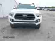 2018 Toyota Tacoma SR5 z VIN 3TMBZ5DN4JM014788, wystawiony jako IAAI lot #41252667 z przebiegiem 113 530 mil mil oraz . Historia ofert i sprzedaży dostępna na DreamBid. Obrazek 12.