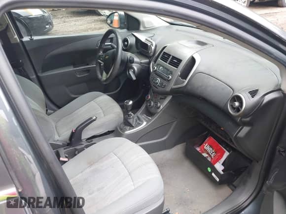 2012 Chevrolet Sonic LT с VIN 1G1JD6SH2C4188184, выставлен на аукционе IAAI как лот 42388650 с пробегом 160 000 миль миль и . История ставок и продаж доступна на DreamBid. Изображение 5.