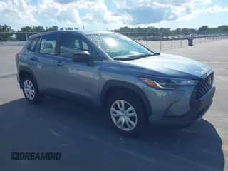 2024 Toyota Corolla Cross L с VIN 7MUAAABG9RV115553, выставлен на аукционе IAAI как лот 43268741 с пробегом 24 682 миль миль и . История ставок и продаж доступна на DreamBid. Изображение 1.