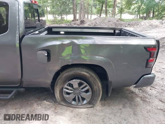 2025 Nissan Frontier SV with VIN 1N6ED1CM2SN614324, listed as a IAAI auction lot 42759025 with 490 mi miles and . Bid and sale history available at DreamBid. Image 6.