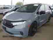 2023 Honda Odyssey Sport z VIN 5FNRL6H75PB074822, wystawiony jako IAAI lot #42040120 z przebiegiem 158 657 mil mil oraz . Historia ofert i sprzedaży dostępna na DreamBid. Obrazek 2.