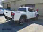 2020 Toyota Tacoma SR5 с VIN 3TYCZ5AN9LT004239, выставлен на аукционе Copart как лот 42490695 с пробегом 82 017 миль миль и Чистый • Clean title. История ставок и продаж доступна на DreamBid. Изображение 3.