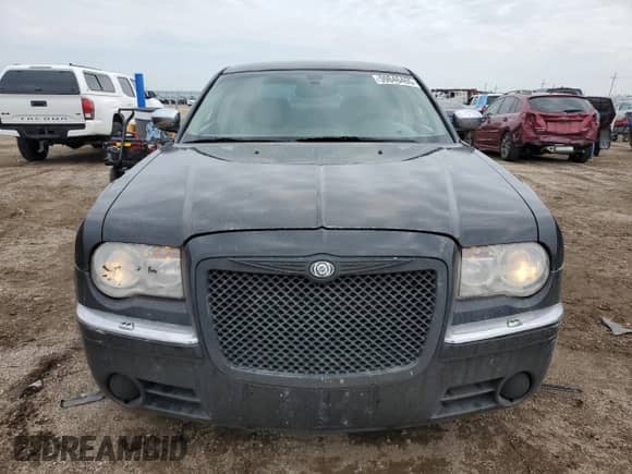 2006 Chrysler 300 C z VIN 2C3LK63HX6H276948, wystawiony jako Copart lot #59846465 z przebiegiem 195 429 mil mil oraz Szkoda całkowita • Salvage title. Historia ofert i sprzedaży dostępna na DreamBid. Obrazek 5.
