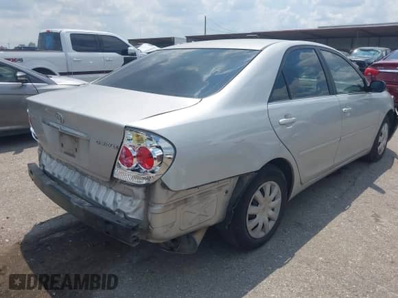 2005 Toyota Camry STD with VIN 4T1BE32K45U095345, listed as a IAAI auction lot 42931589 with 248,569 mi miles and . Bid and sale history available at DreamBid. Image 4.