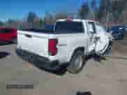 2023 Chevrolet Colorado 4WD Work Truck z VIN 1GCGTBEC1P1183966, wystawiony jako IAAI lot #41717632 z przebiegiem 36 395 mil mil oraz . Historia ofert i sprzedaży dostępna na DreamBid. Obrazek 4.
