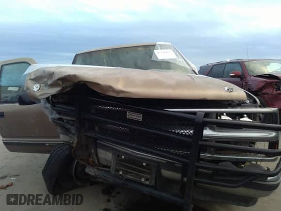 1997 Chevrolet Silverado 2500 с VIN 1GCGC29R6VE103534, выставлен на аукционе IAAI как лот 41366037 с пробегом Не указан миль и . История ставок и продаж доступна на DreamBid. Изображение 6.