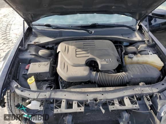 2018 Chrysler 300 Touring L с VIN 2C3CCAAG2JH253733, выставлен на аукционе Copart как лот 45125635 с пробегом 179 783 миль миль и Списание • Salvage title. История ставок и продаж доступна на DreamBid. Изображение 11.