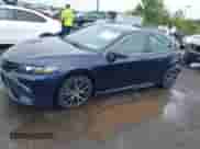 2021 Toyota Camry SE Nightshade z VIN 4T1G11AK8MU585082, wystawiony jako IAAI lot #43245347 z przebiegiem 88 301 mil mil oraz . Historia ofert i sprzedaży dostępna na DreamBid. Obrazek 15.